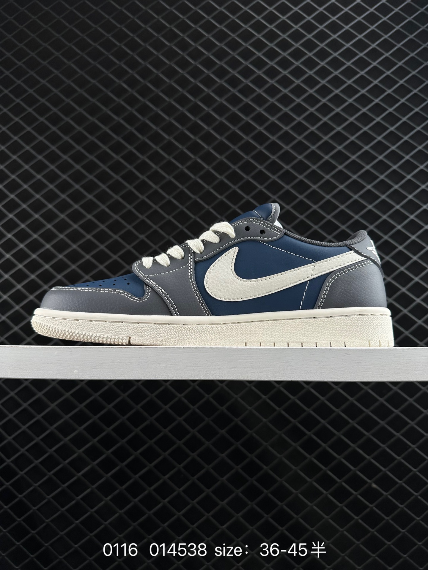 Travis Scott x Air Jordan 1 ” Reverse Mocha “